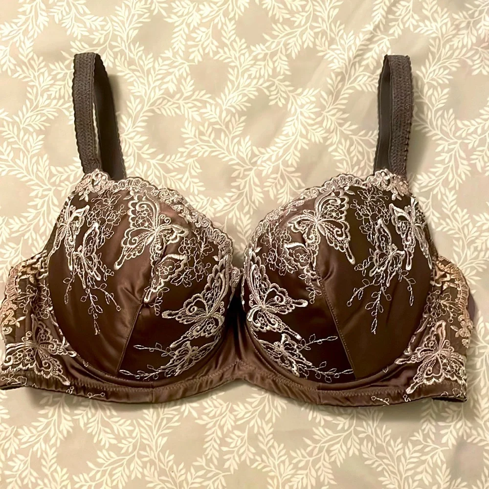 bras - Picture 1 of 5
